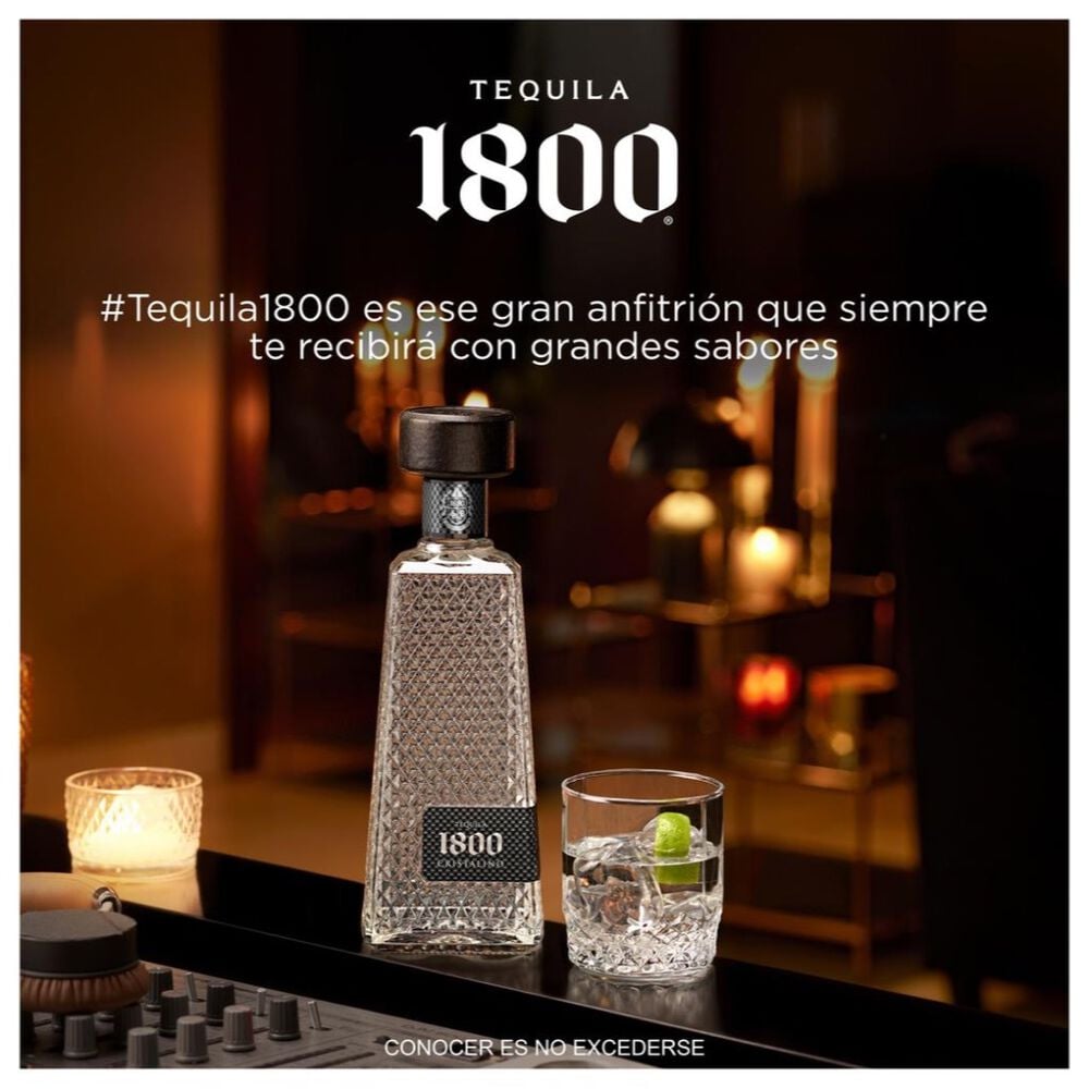 Tequila 1800 Cristalino Añejo 700 ml image number 2