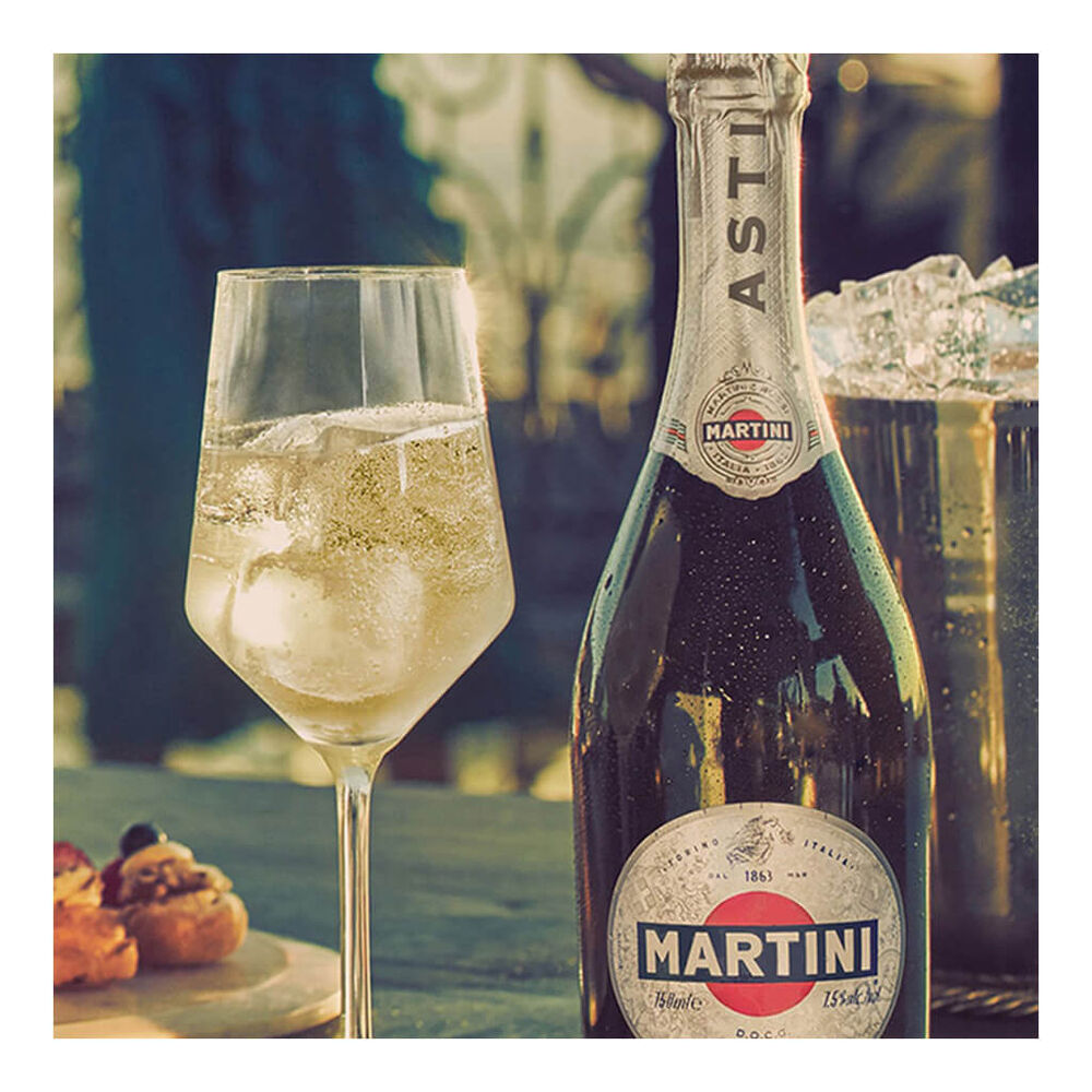Vino espumoso Blanco Martini Asti Moscato 750 ml image number 2