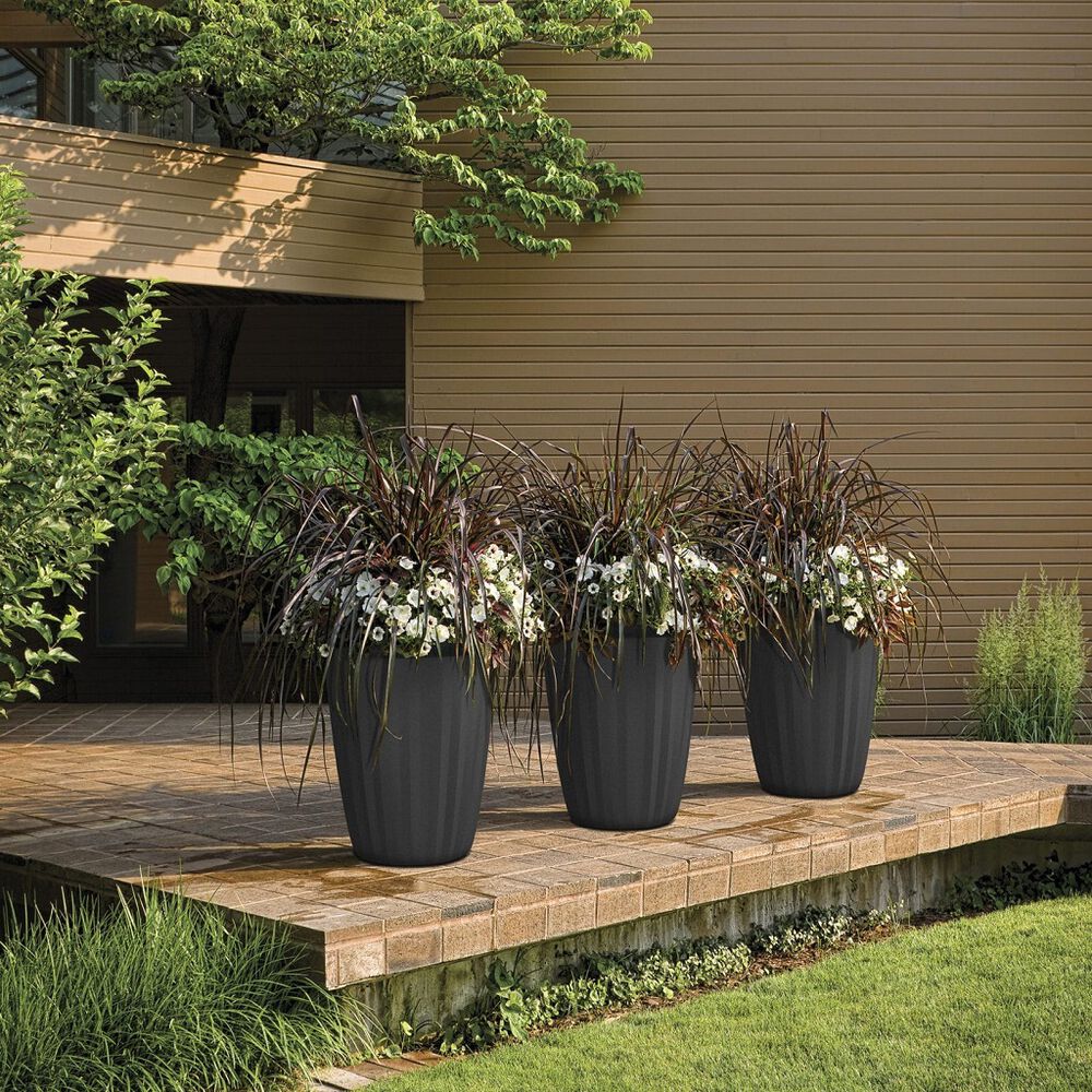 Maceta Plisada 19&rdquo; Negra Crescent Garden image number 1