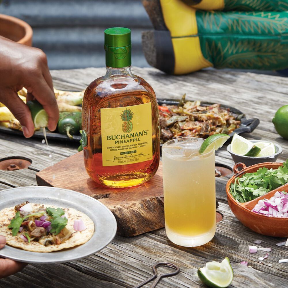 Licor de Whisky Buchanan&acute;s  Pineapple 750 ml image number 1